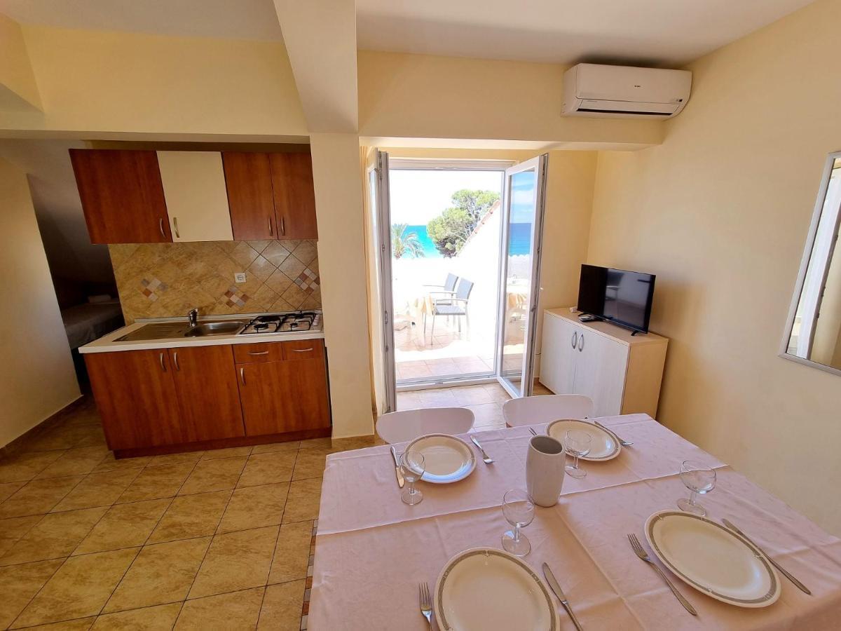 Apartments Ostrea - Ana โนวาลยา ภายนอก รูปภาพ
