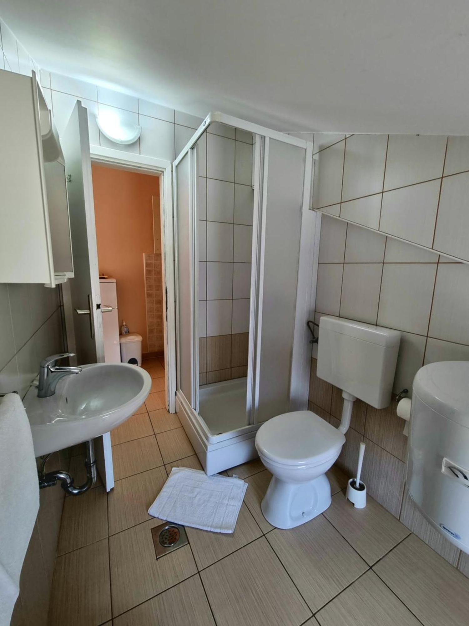 Apartments Ostrea - Ana โนวาลยา ภายนอก รูปภาพ